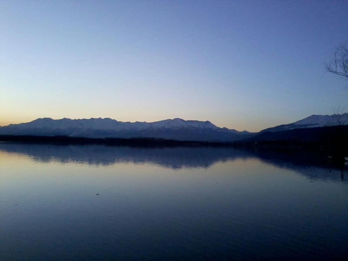 Appartamento Doppi Bagni Sei Posti Letto Viverone Exterior foto