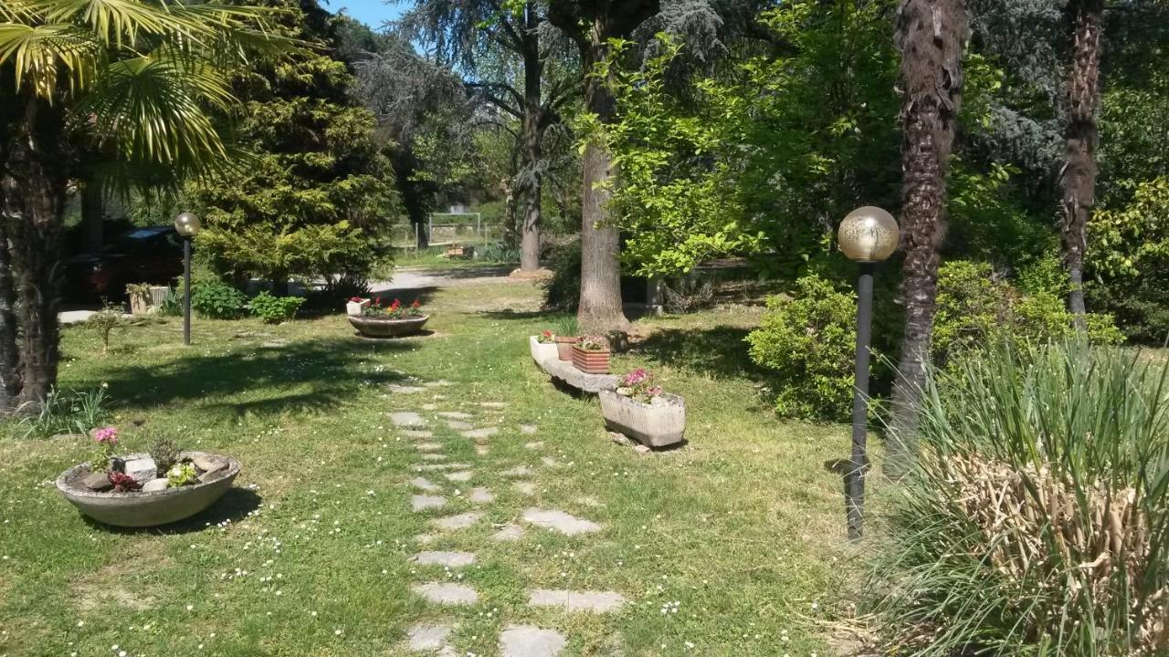 Appartamento Doppi Bagni Sei Posti Letto Viverone Exterior foto
